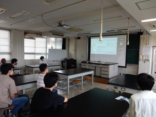 茨城高専・服部がリモートで茨城高専での活動を紹介しました