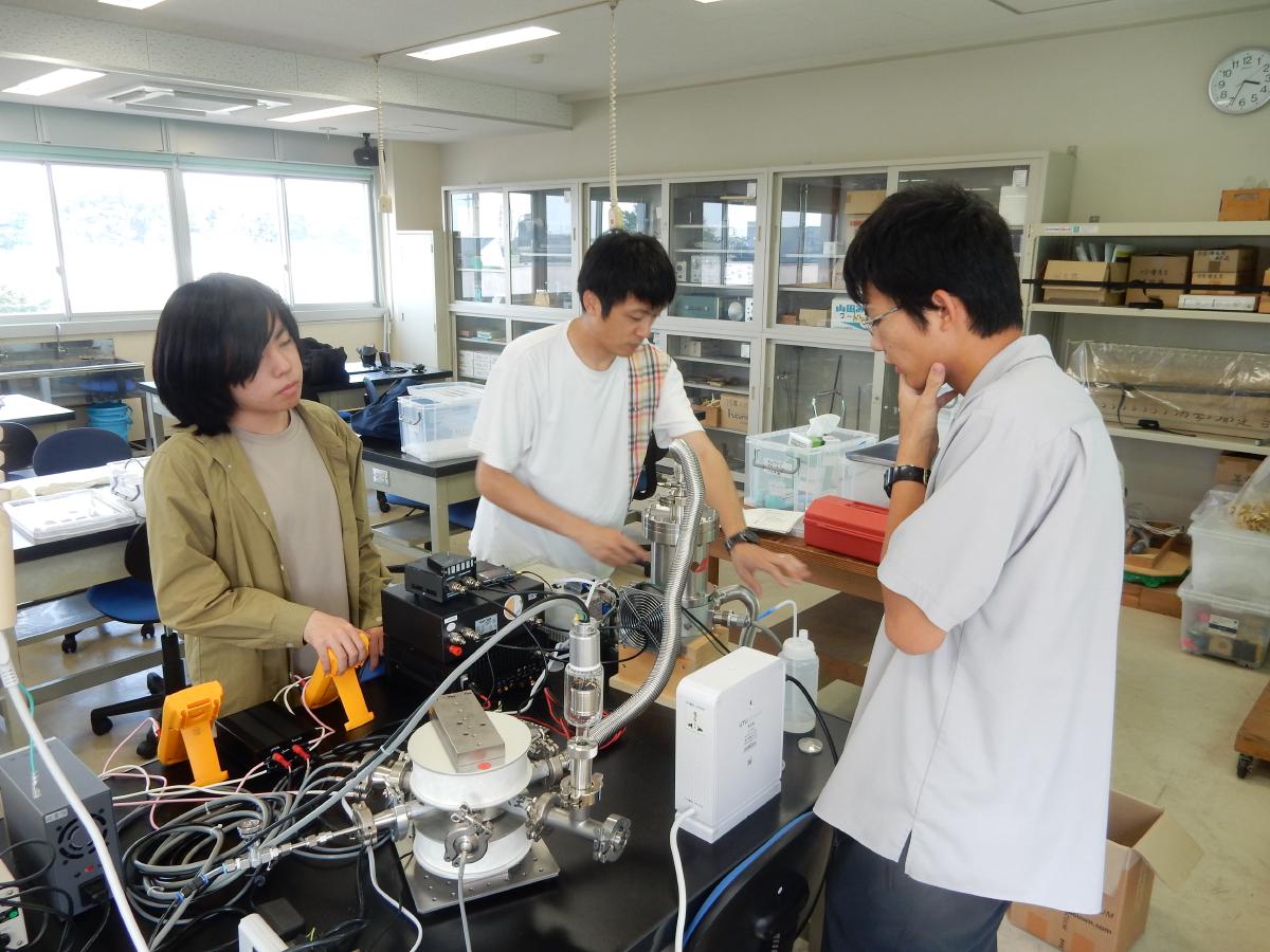 宇都宮大の大塚さんに指導いただきながら小山高専で活動を実施しました