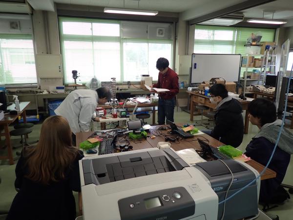 津山高専で加速器運転に向けた真空引き試験を行いました